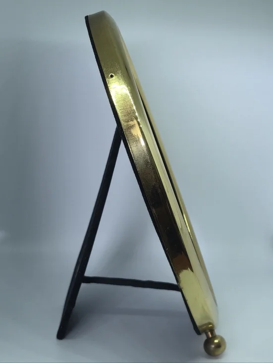 Solid Brass Oval 5x7 Photo Frame Vintage Made in Italy Polished Footed Gold 5x7 - Picture 4 of 11